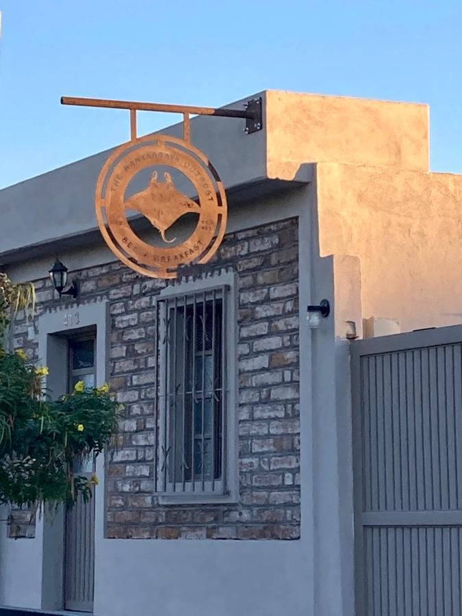 The Mantarraya Outpost Bed & Breakfast La Paz Exterior photo